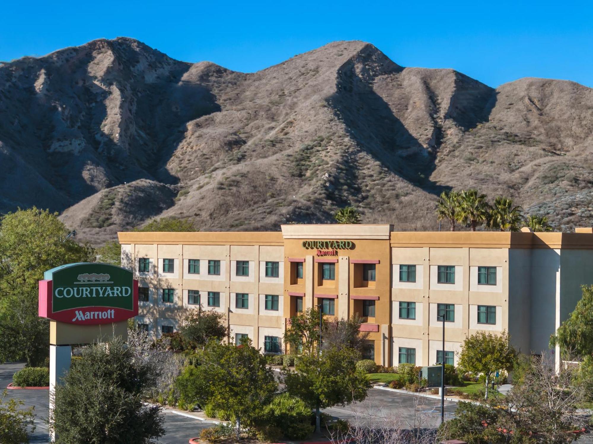 Courtyard By Marriott Santa Clarita Valencia Otel Dış mekan fotoğraf